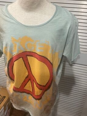 Vintage Gypsy Distressed Peace T-Shirt XL Light Green